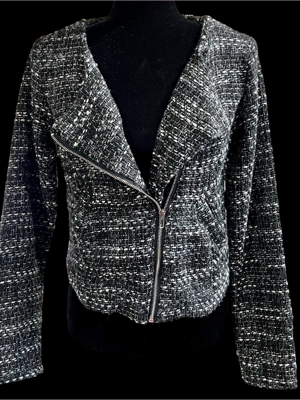 Contempo - Black/Gray/Wht Bouclé Cropped Zipper Jacket - Size M